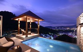 Aw One Patong Villa